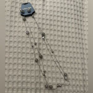 Charming Silver Necklace with Beaded Details with earrings!